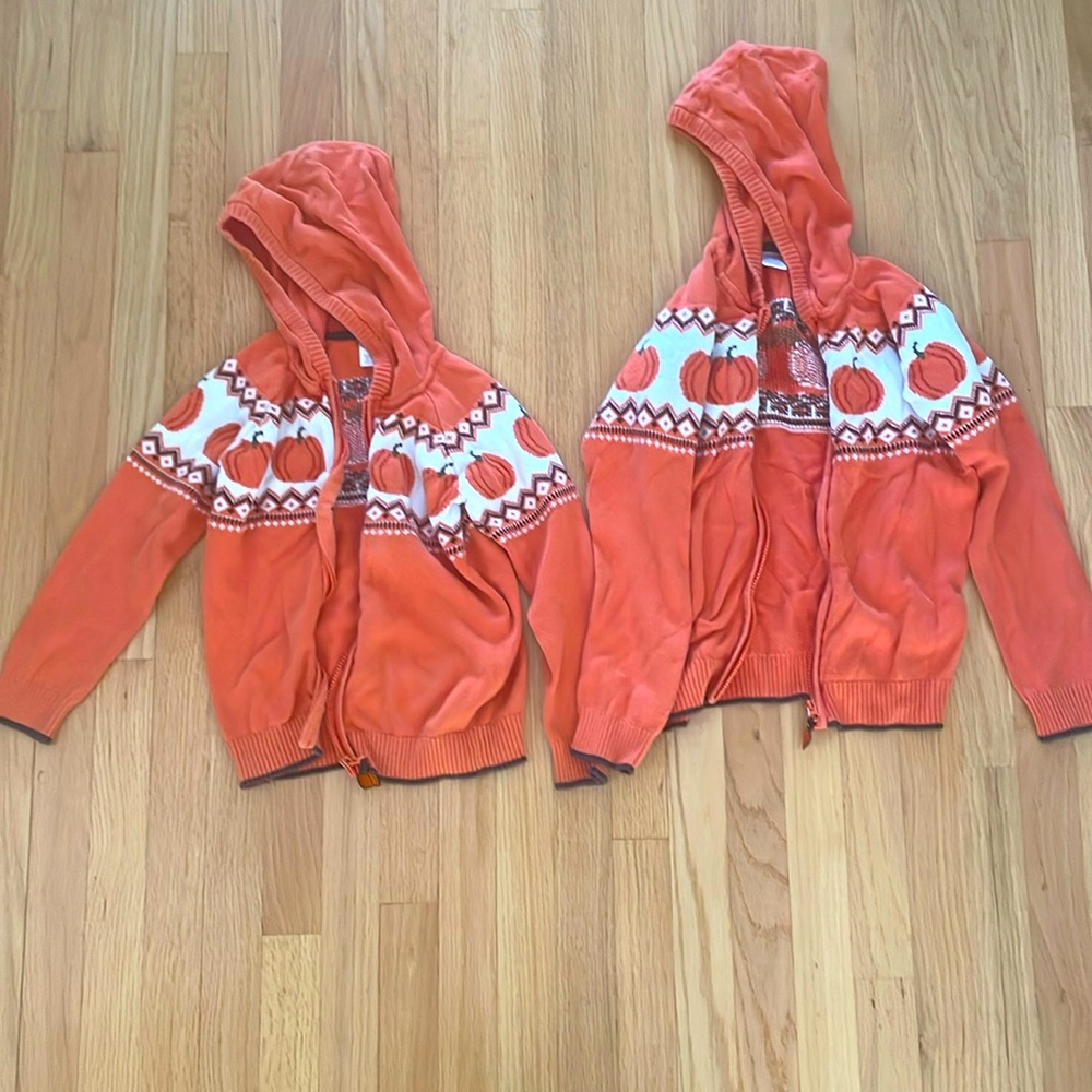 🎃 Two Pumpkin sweater jackets!